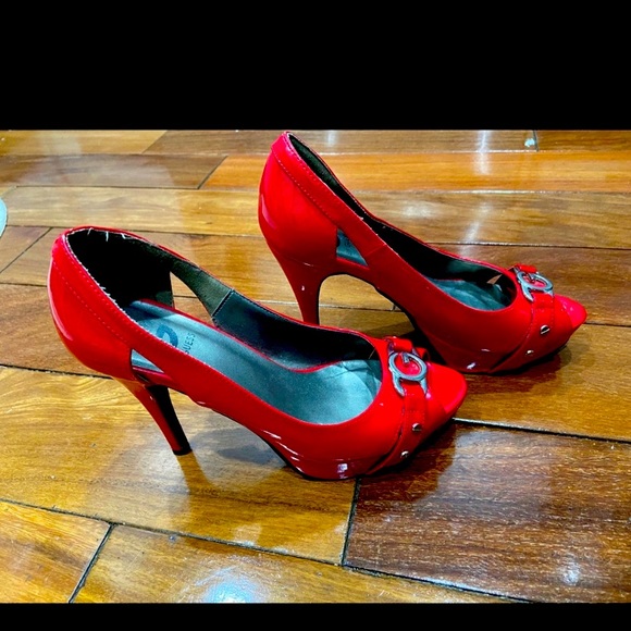 Guess heels - Picture 1 of 2